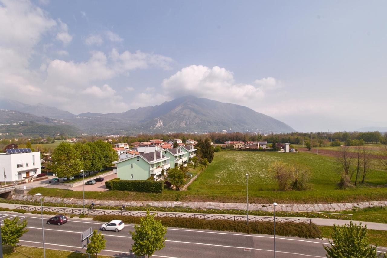 Piazza Lira